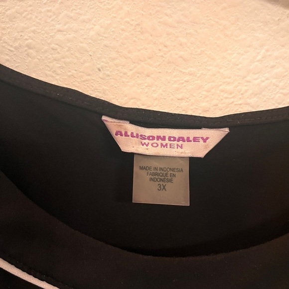 Allison Daley sleeveless black top with white trim - Size 3X - Picture 4 of 12